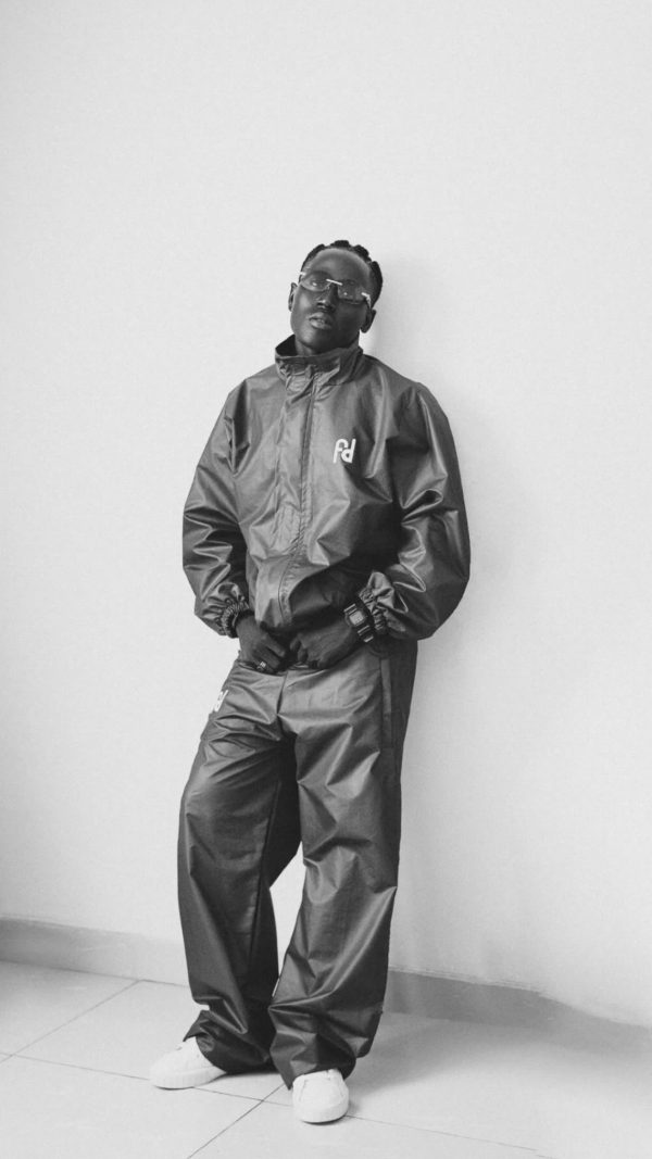 FOD WATERPROOF TRACKSUIT (BLACK)